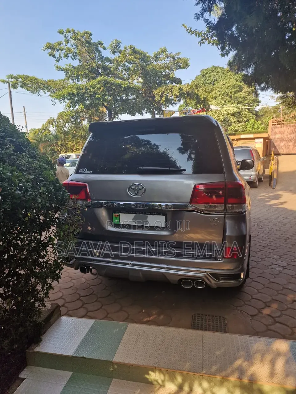 Toyota Land Cruiser 4.6 V8 ZX 2016 Gray