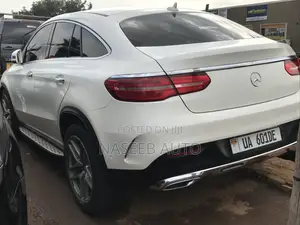 Mercedes-Benz GLE-Class 2017 White