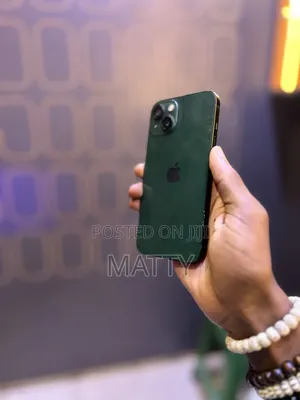 Apple iPhone 13 256 GB Green