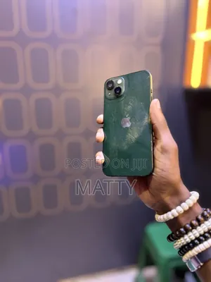 Apple iPhone 13 256 GB Green