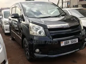 Toyota Noah 2009 Black