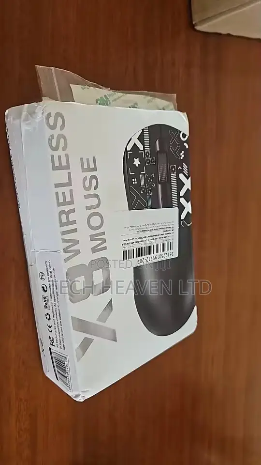 X8 Wireless Gaming Mouse - Ergonomic Design With Long Battery Life
