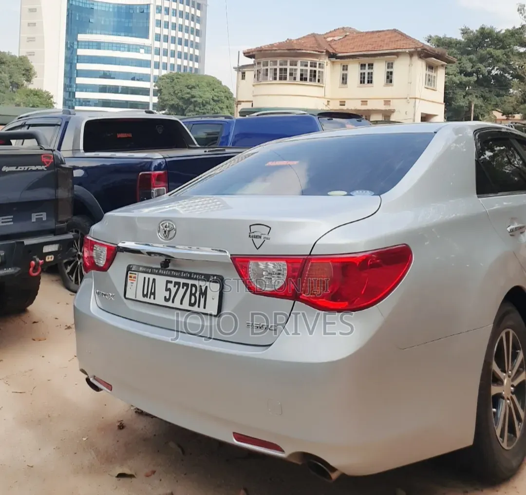 Toyota Mark X 2.5 RWD 2010 Silver