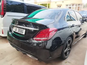 Mercedes-Benz C200 2018 Black