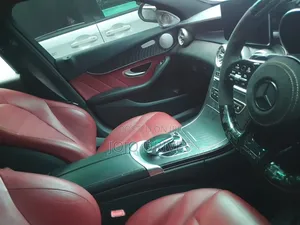 Mercedes-Benz C200 2018 Black