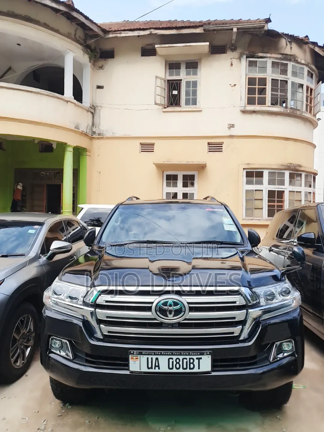 Toyota Land Cruiser 4.6 V8 AX 2010 Black