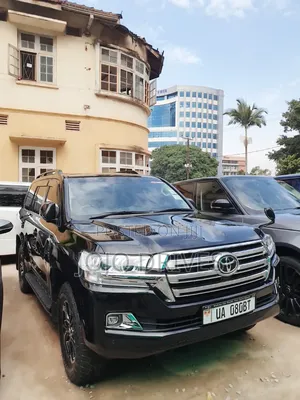 Toyota Land Cruiser 4.6 V8 AX 2010 Black