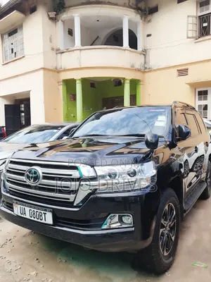 Toyota Land Cruiser 4.6 V8 AX 2010 Black