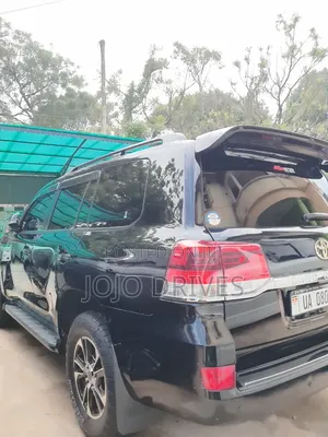 Toyota Land Cruiser 4.6 V8 AX 2010 Black