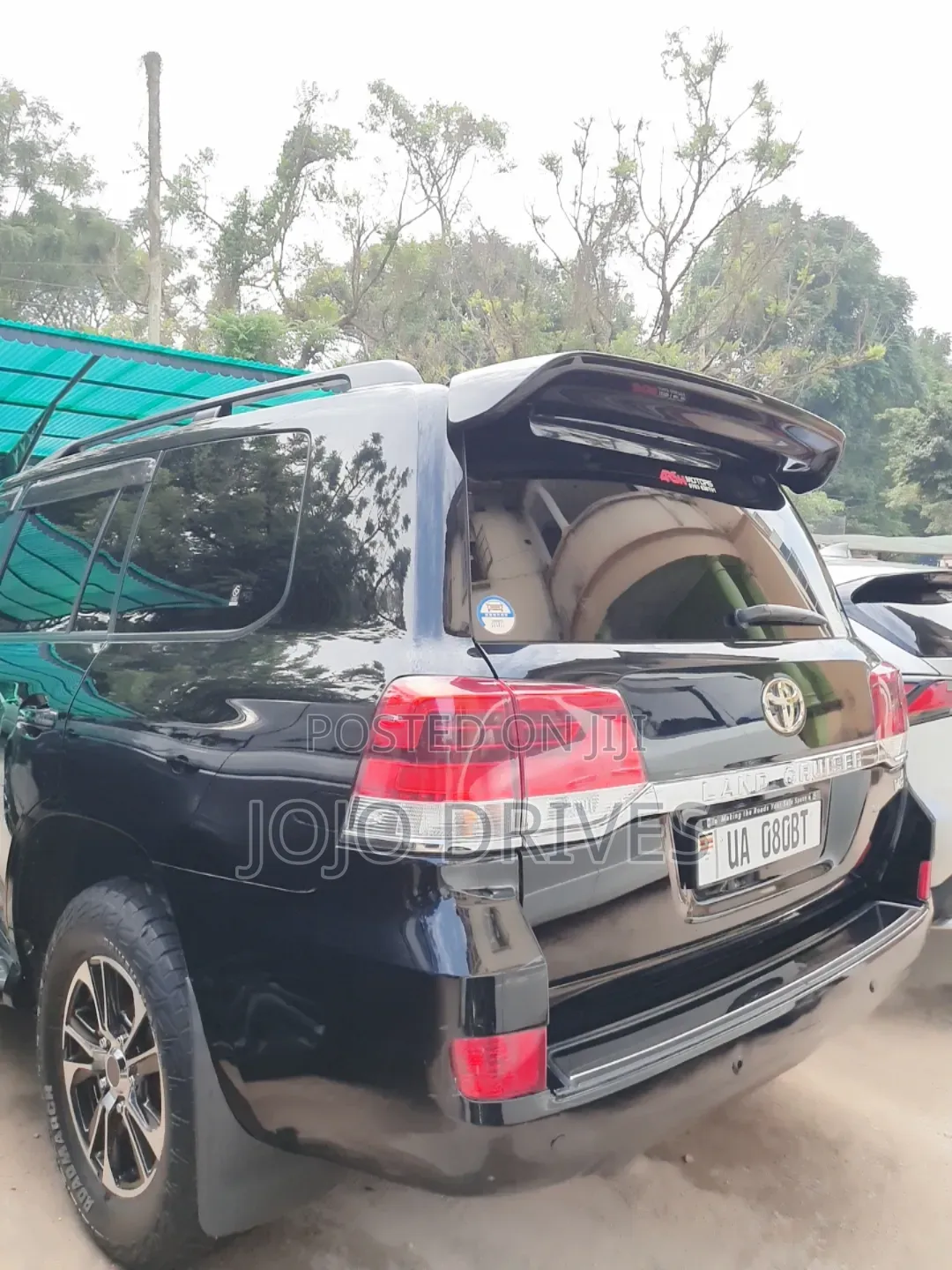 Toyota Land Cruiser 4.6 V8 AX 2010 Black