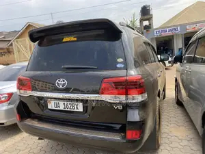 Toyota Land Cruiser Prado 2018 Black