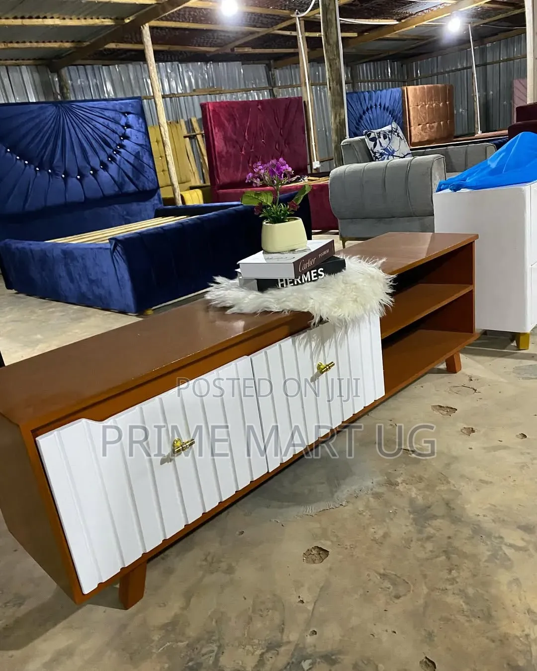 Luxury Tv Stand High Gloss Brown and White