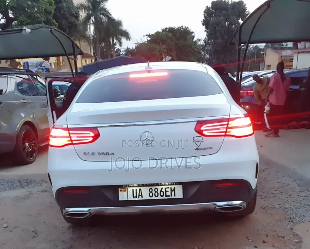Mercedes-Benz GLE-Class GLE 350d 4MATIC 2018 White