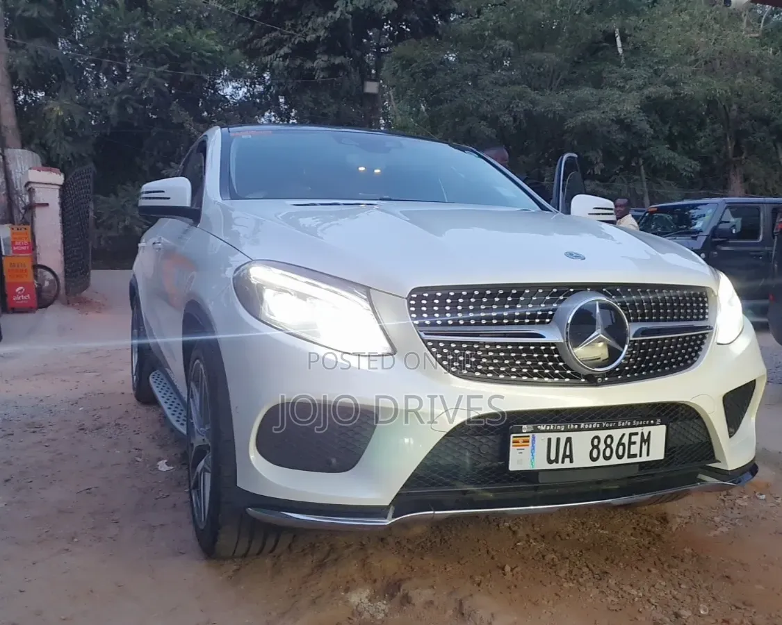 Mercedes-Benz GLE-Class GLE 350d 4MATIC 2018 White