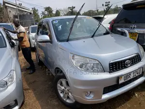 Toyota Rush 2018 Silver