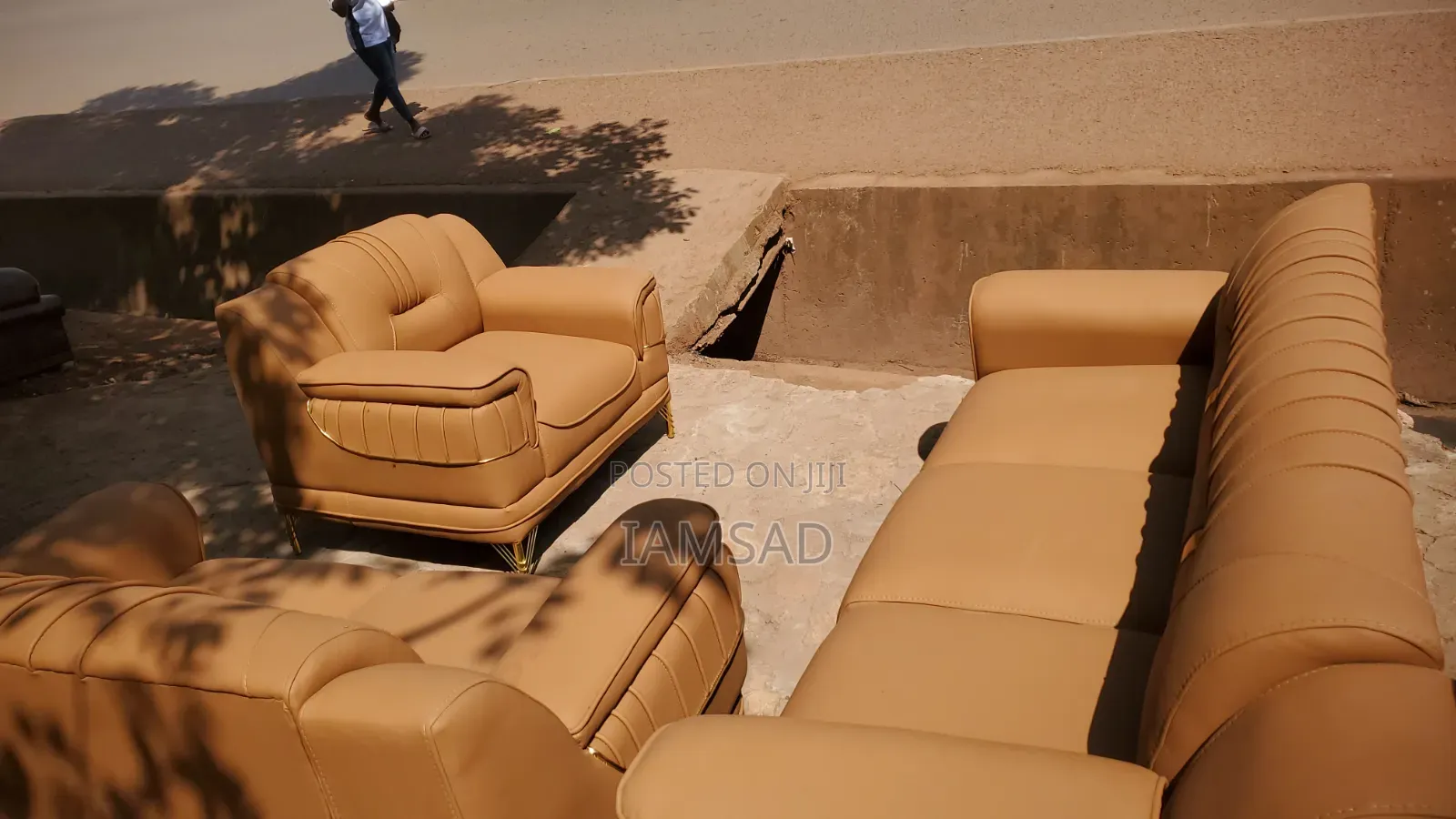 Chest Field Chair