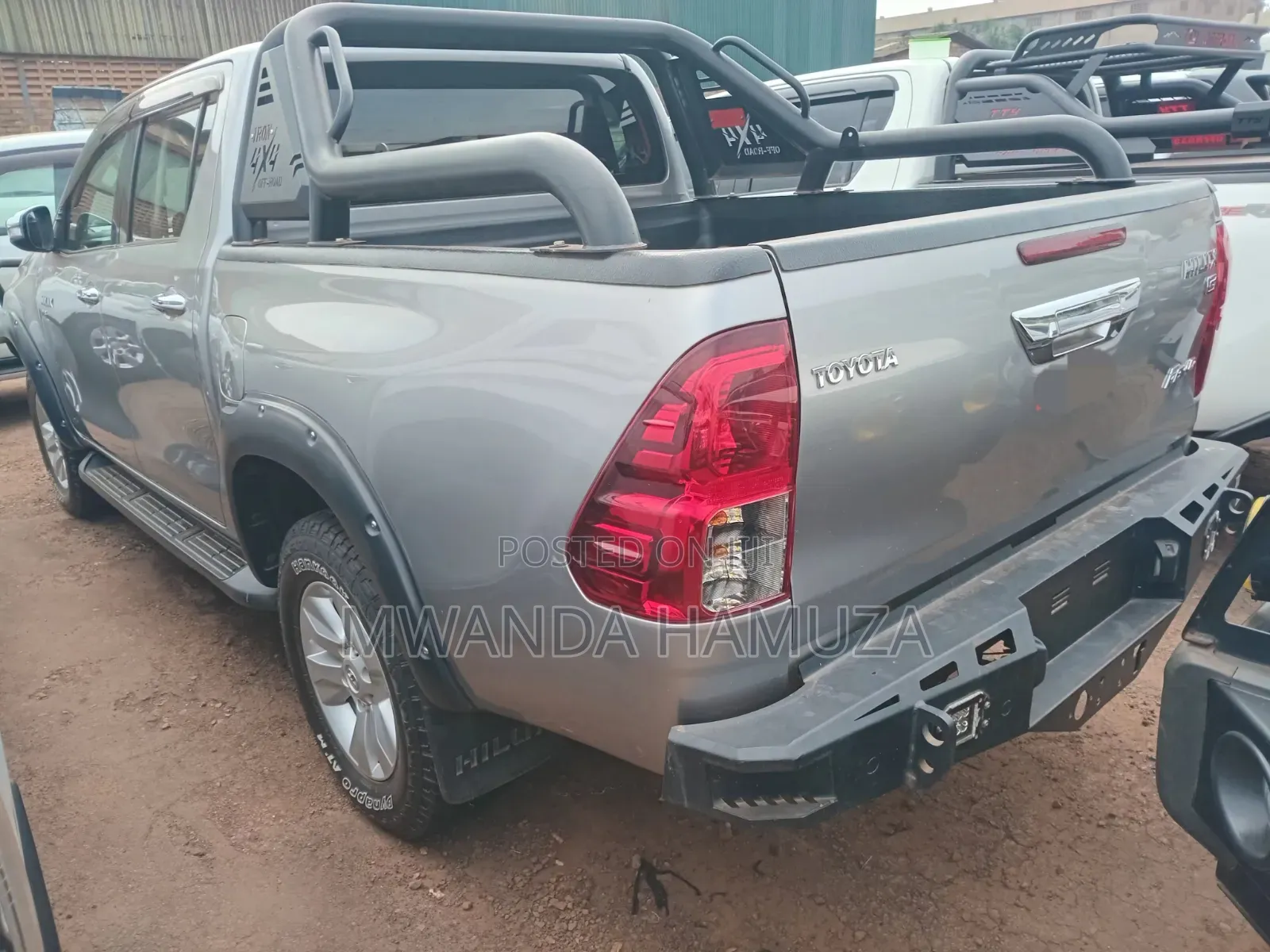 Toyota Hilux 2015 Silver