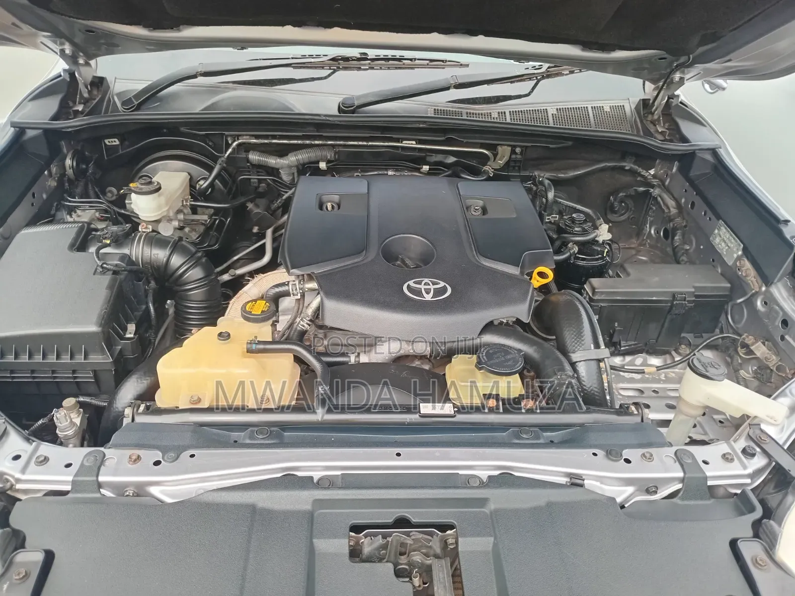 Toyota Hilux 2015 Silver
