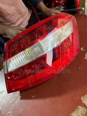 E Class 212 Behind Light