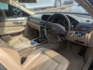 Mercedes-Benz E300 2009 Black