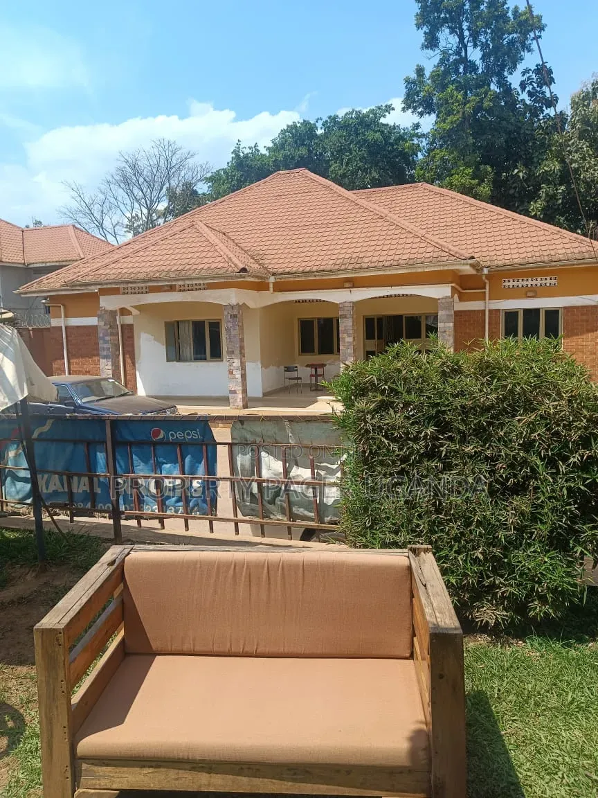 4bdrm House in Kasangati, Nangabo for rent