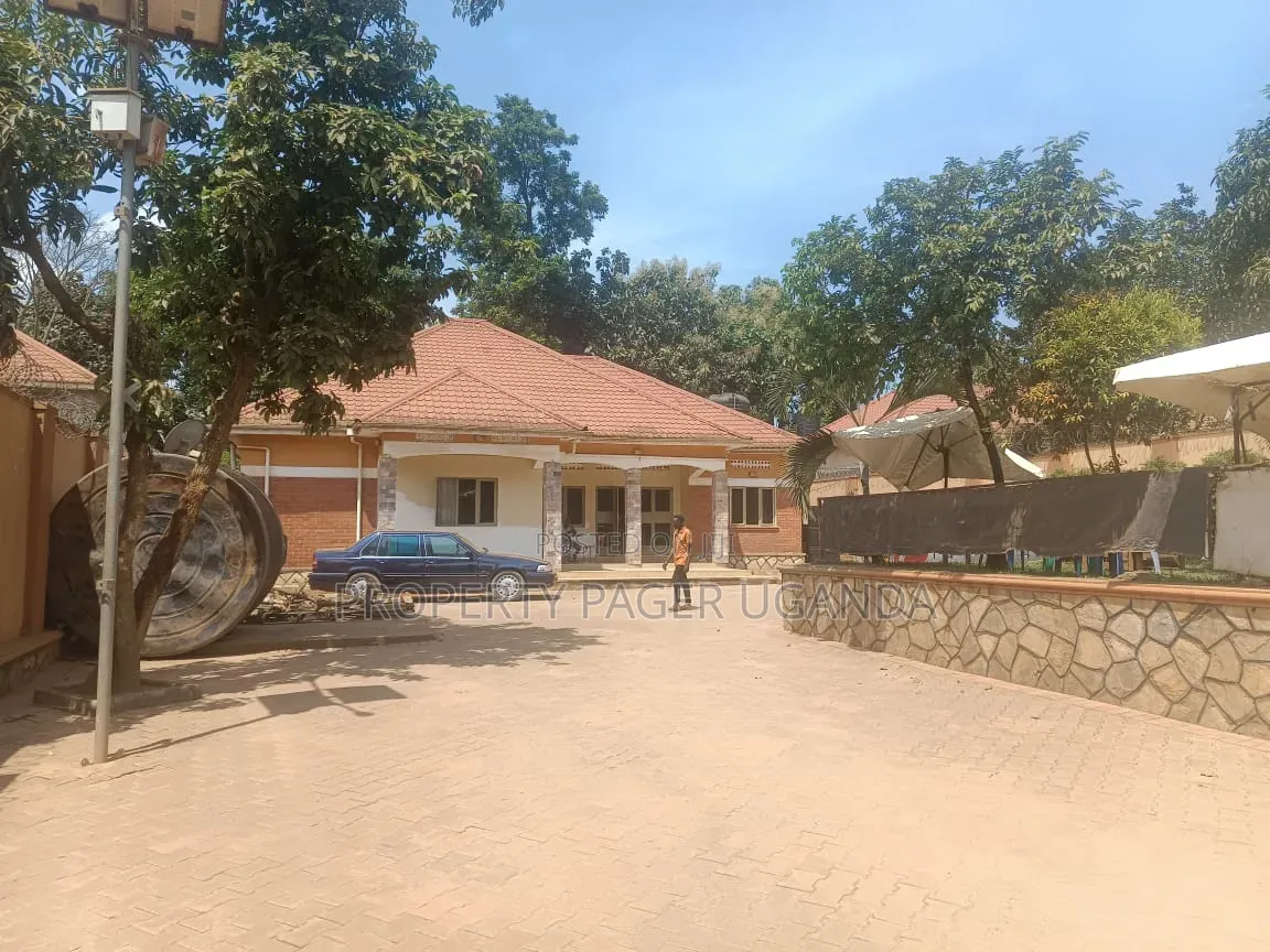 4bdrm House in Kasangati, Nangabo for rent