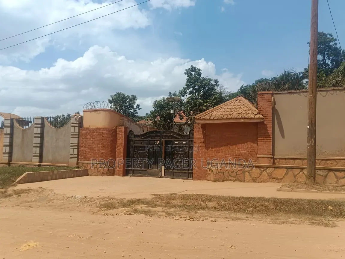 4bdrm House in Kasangati, Nangabo for rent