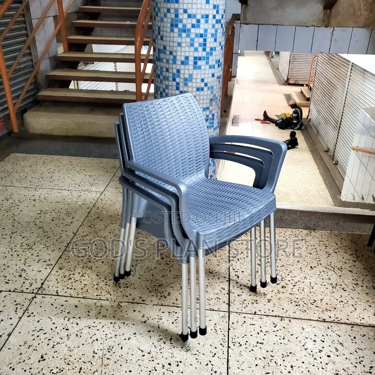 Everyday Matted Plastic Chairs Plastic Chairs