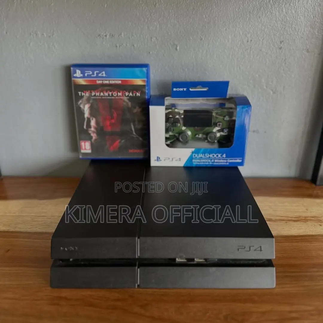 Chipped Sony Playstation 4 With 2 Controllers Included.