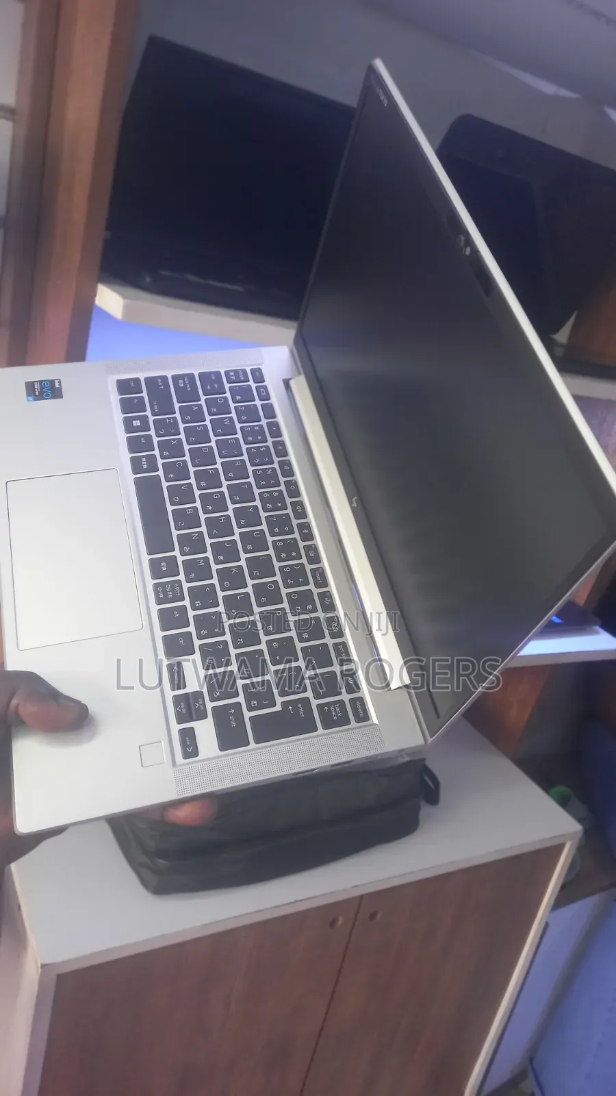 Laptop HP EliteBook 640 G10 16GB Intel Core i7 SSD 256GB
