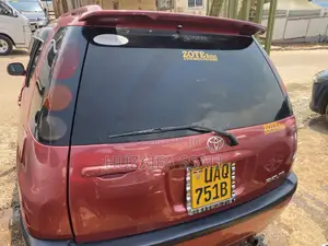 Toyota Raum 2008 Red