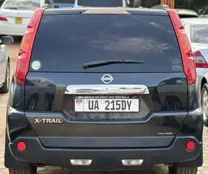 Nissan X-Trail 2.0 Petrol XE 2010 Black
