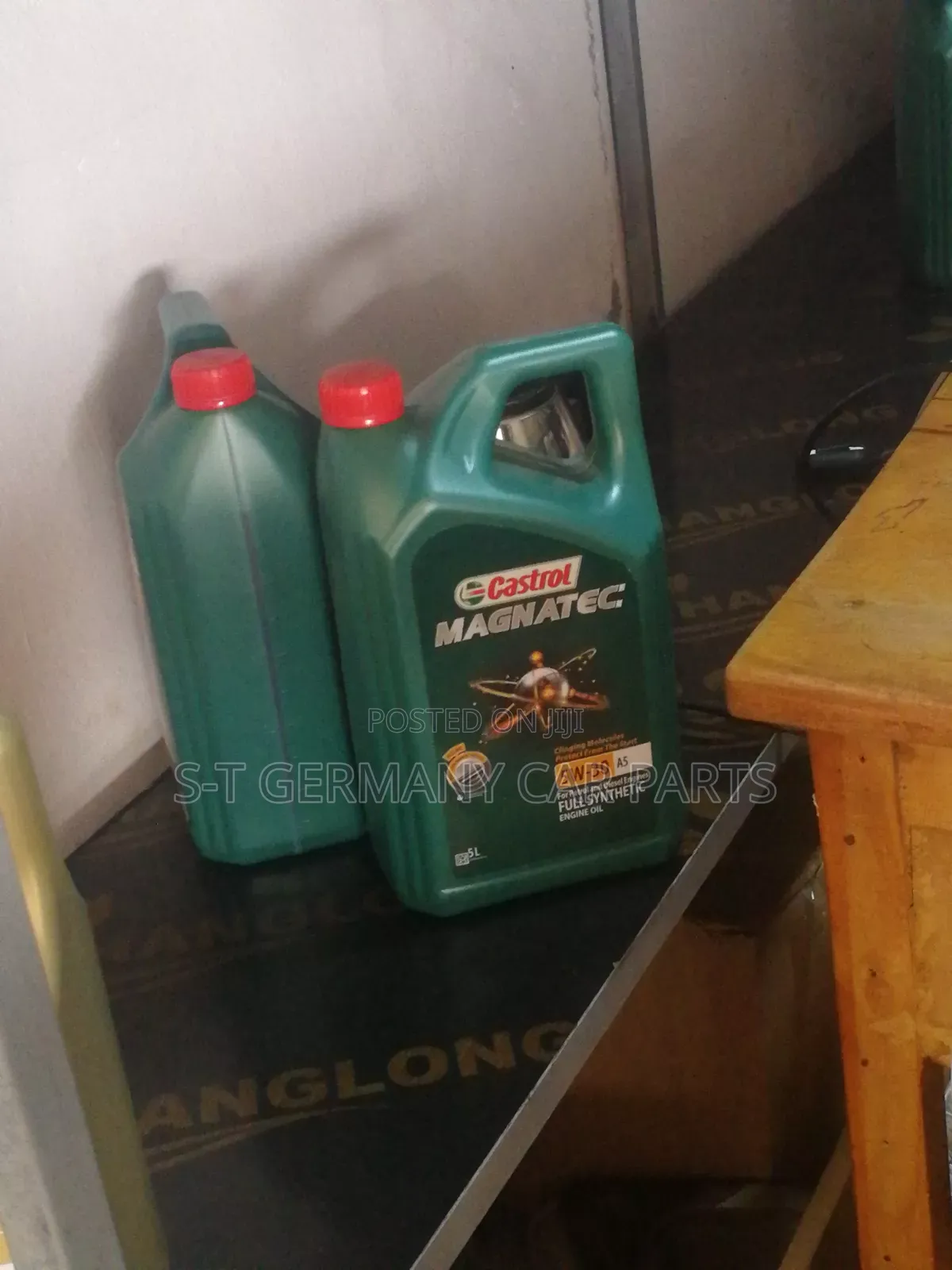 Castrol Magnatec Engine Oil