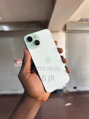 Apple iPhone 15 128 GB Green