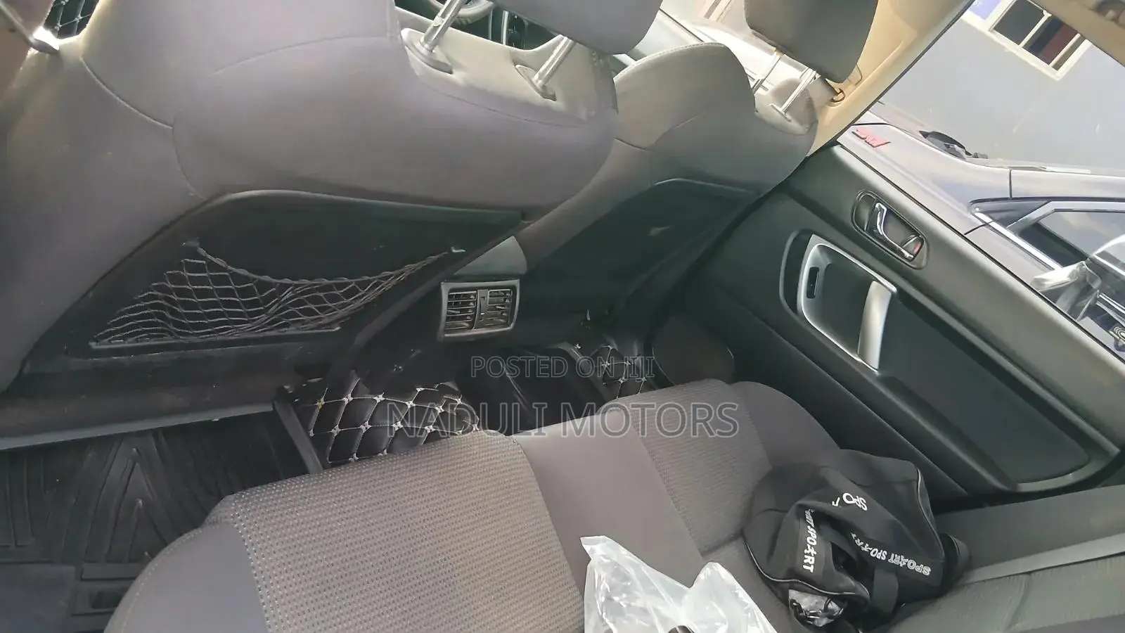 Subaru Legacy 2009 Silver