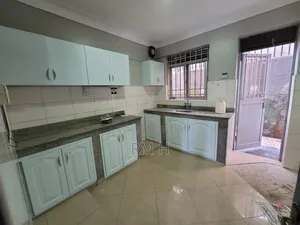 4bdrm Duplex in Muyenga, Central Division for rent