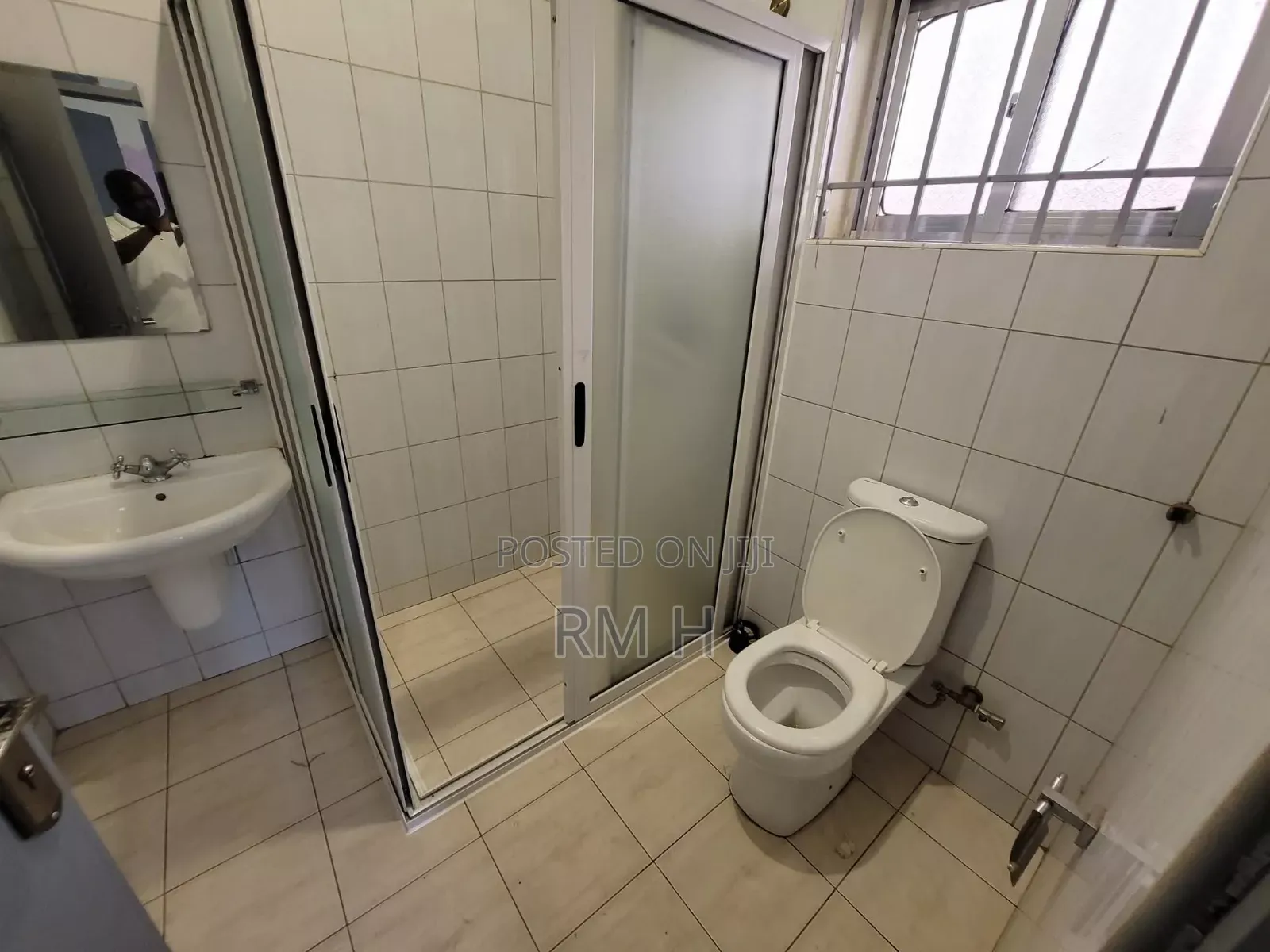 4bdrm Duplex in Muyenga, Central Division for rent