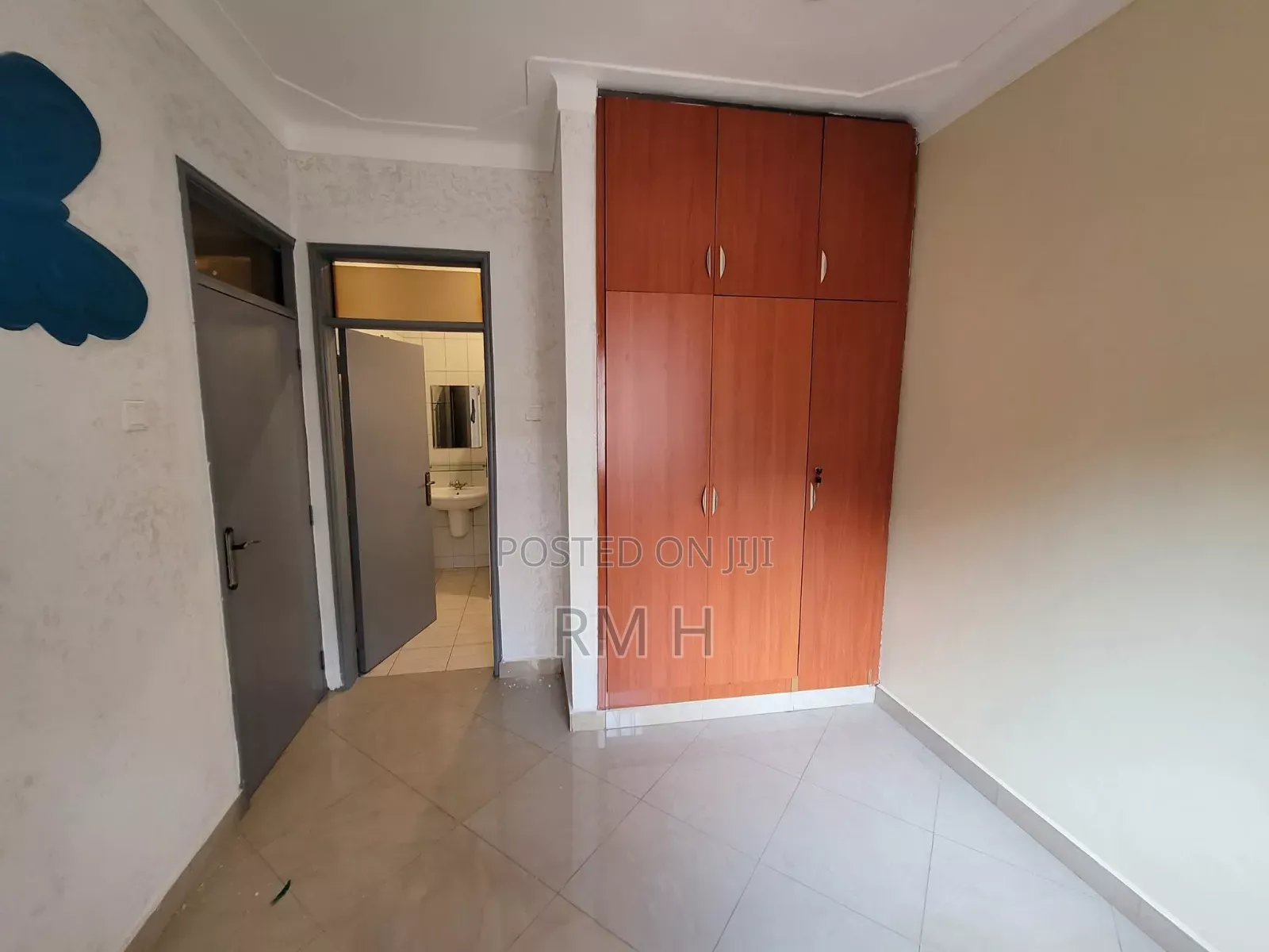 4bdrm Duplex in Muyenga, Central Division for rent