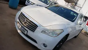 Nissan Fuga 2015 White