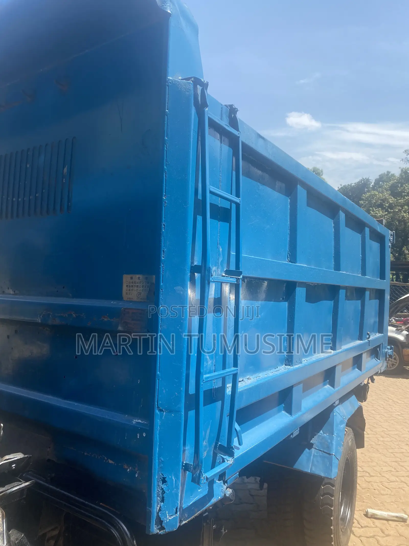 Mitsubishi Truck Dumper - Canter 1990 Blue