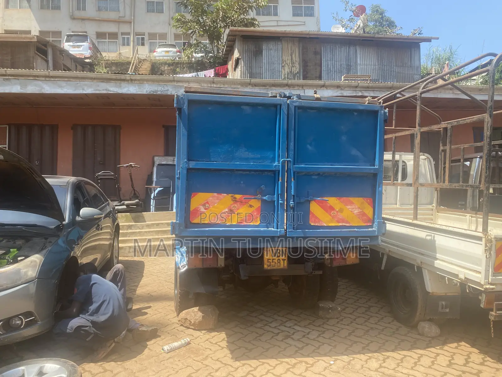 Mitsubishi Truck Dumper - Canter 1990 Blue