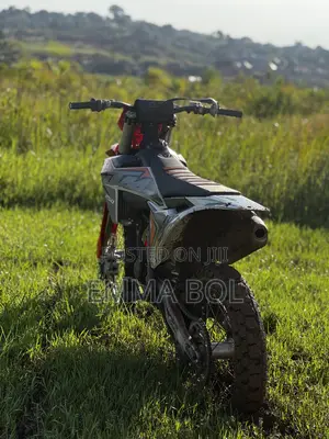 KTM 2023 Orange