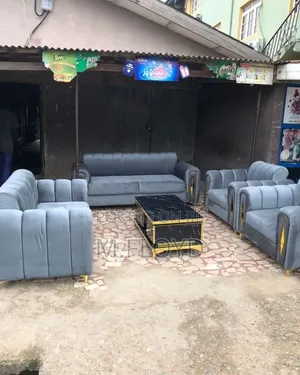 1,1,1,3sofa Plus the Centre Table