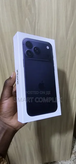 New Apple iPhone 17 Pro Max 256 GB Blue
