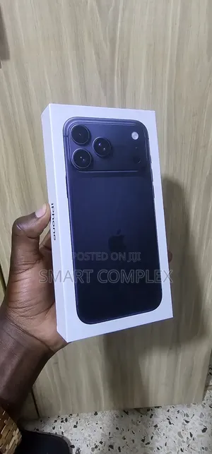 New Apple iPhone 17 Pro Max 256 GB Blue