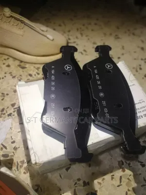 W164 Behind/Rear Brake Pads