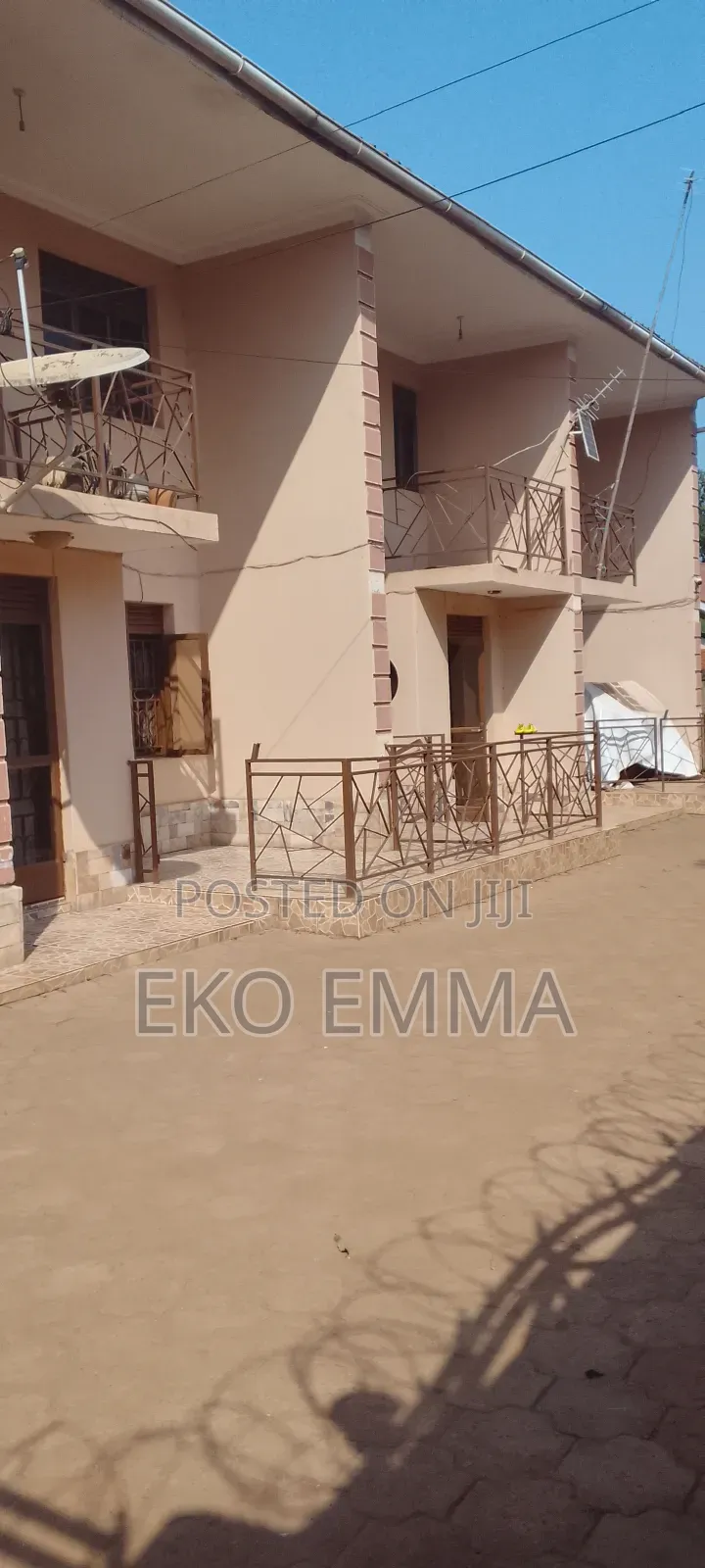 Furnished 2bdrm Apartment in Kira for sale