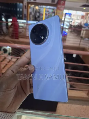 Tecno Camon 30S 128 GB Purple