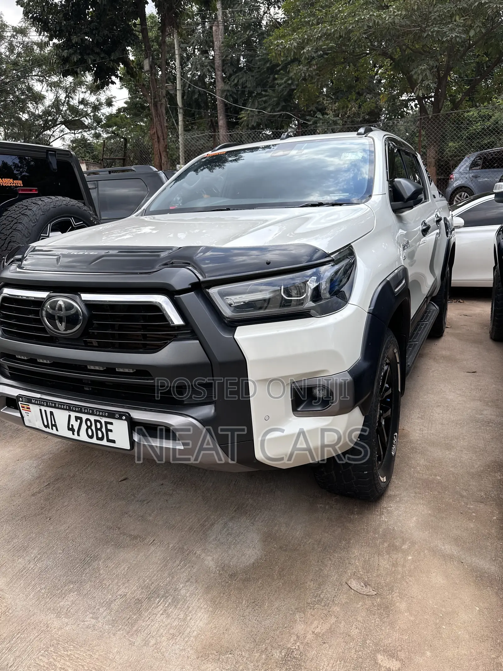 Toyota Hilux 2016 Pearl