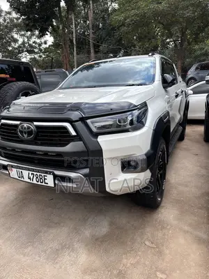Toyota Hilux 2016 Pearl